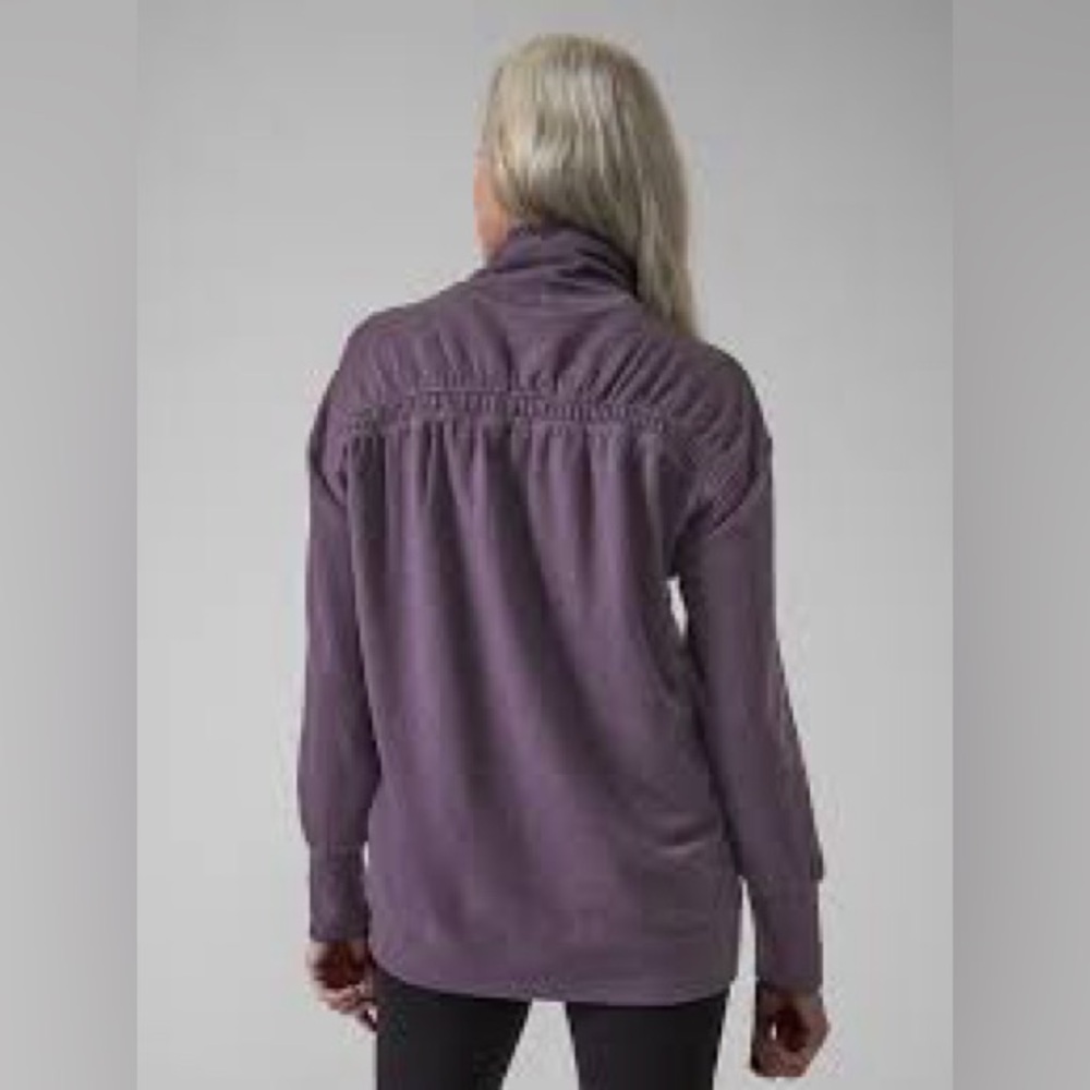 Athleta Balance Cinch turtleneck sweatshirt in a deep crocus violet heather M.